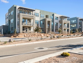 Building Photo - 5599 S Carnelian Pkwy