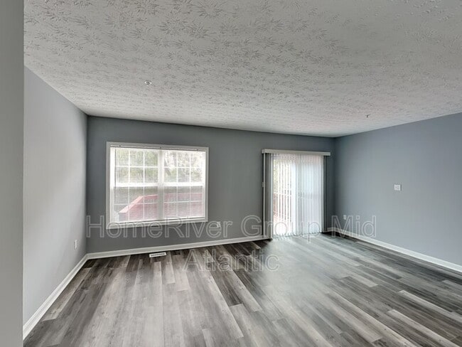 Building Photo - 5543 E Boniwood Turn