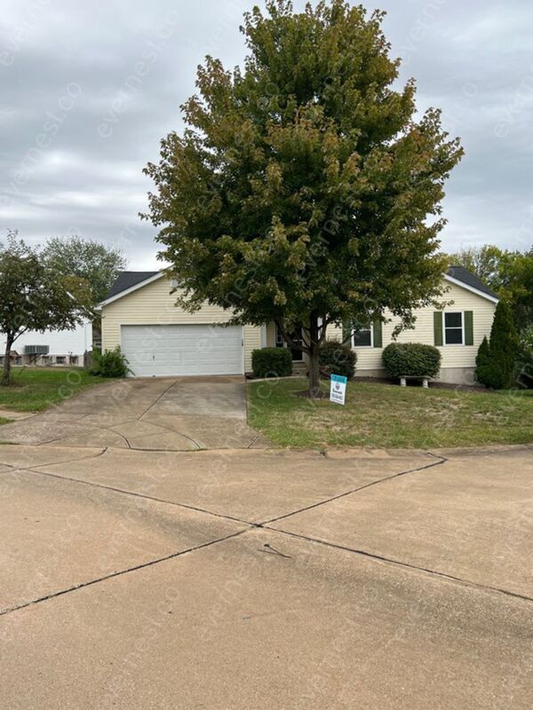 Primary Photo - 814 Sherwood Forest Ct