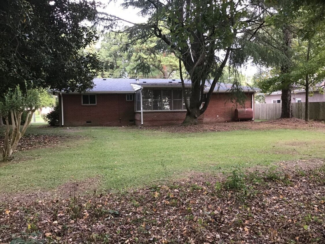 Foto del edificio - 1029 Fairlawn Ave