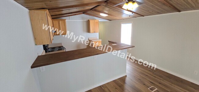 Foto del edificio - 49 Brookdale Rd
