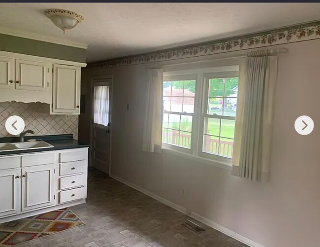 Foto del edificio - 2829 Hillside Dr