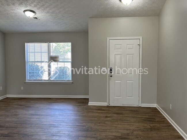 Building Photo - 186 Crestbend Ln