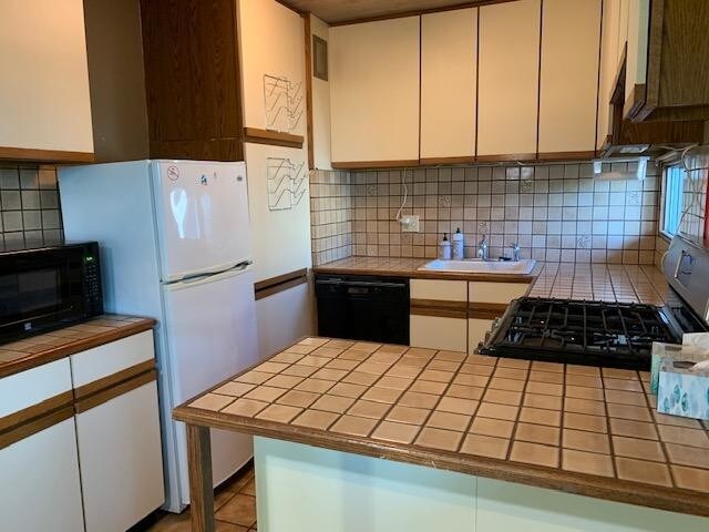 Building Photo - 2 bedroom in Richmond CA 94801