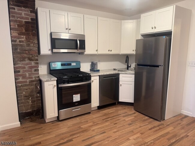 Building Photo - 107 Fulton Ave