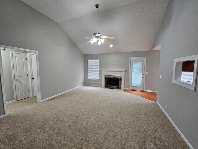 Building Photo - 634 Buck Cherry Way