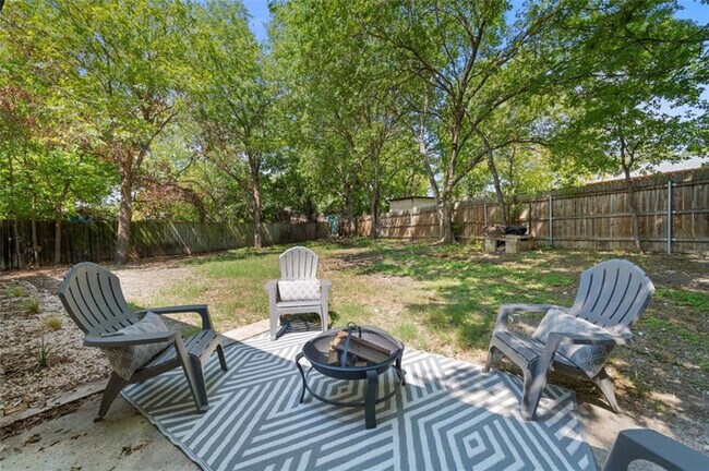 Foto del edificio - 5002 Galen Ct