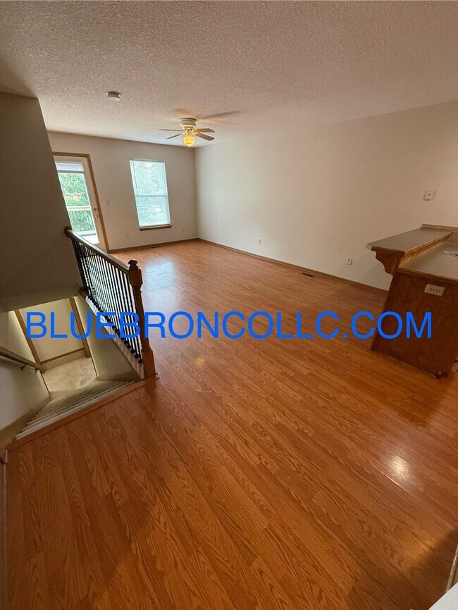 Foto del edificio - 601-603 W Pine St