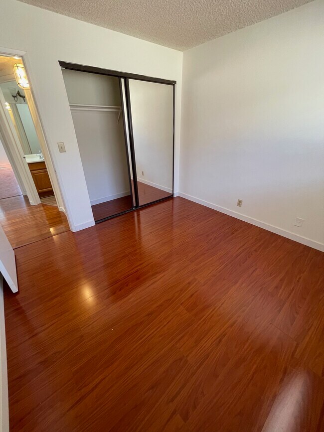 Foto del edificio - 2608 W Grand Ave