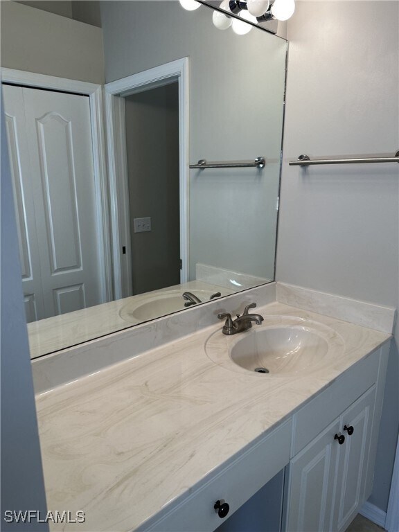Foto del edificio - 12171 Summergate Cir