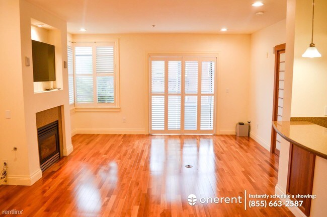 Building Photo - 719 2nd Ave