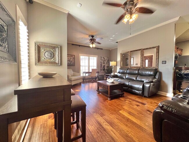 Foto del edificio - 6763 Blue Lake Ln