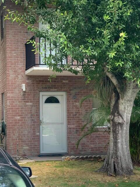 Primary Photo - 1200 Colonnades Dr