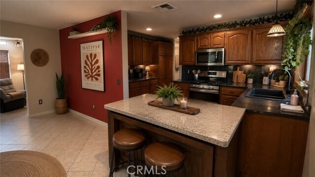 Building Photo - 15580 Villa Del Rio Rd