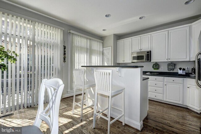 Foto del edificio - 2225 N Oak Ct