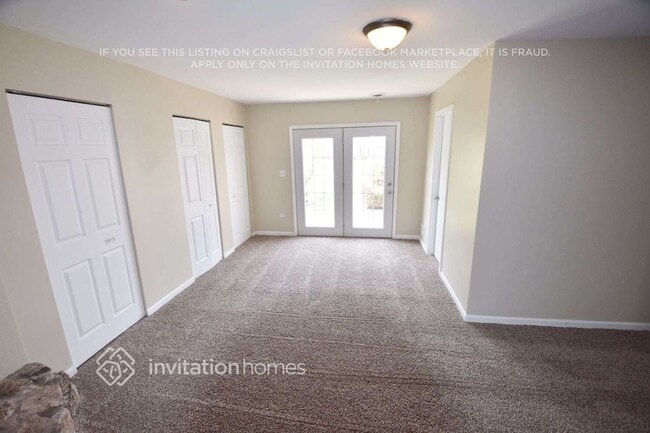 Building Photo - 880 Edenwood Dr