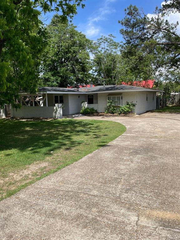Primary Photo - 1855 Sylvan Dr