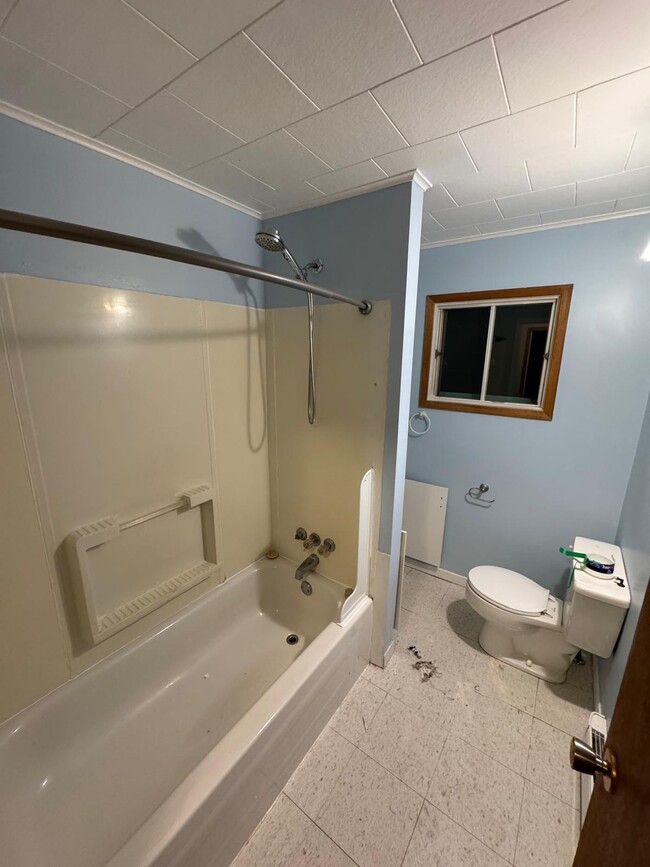 Building Photo - 131-131 Main St