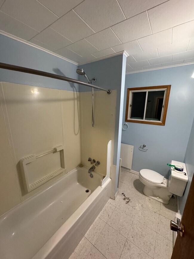 Photo du bâtiment - 131-131 Main St