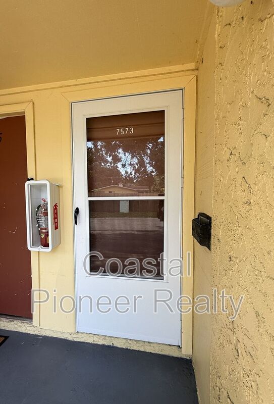 Building Photo - 7573 Abonado Rd