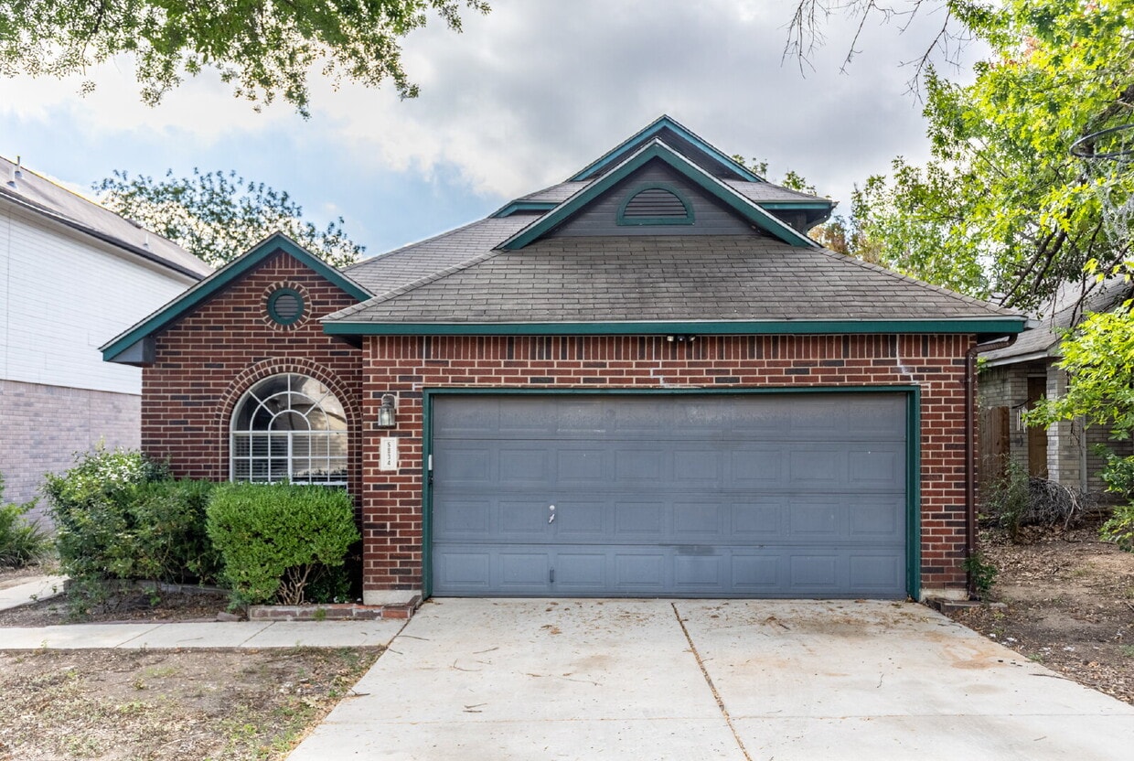 Foto principal - 5834 Spring Square