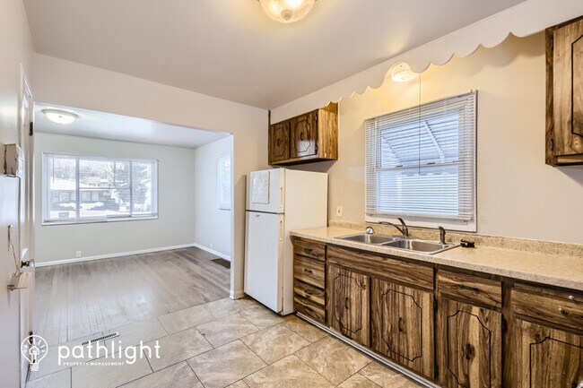 Foto del edificio - 605 North Reed Street, Joliet, IL, 60435