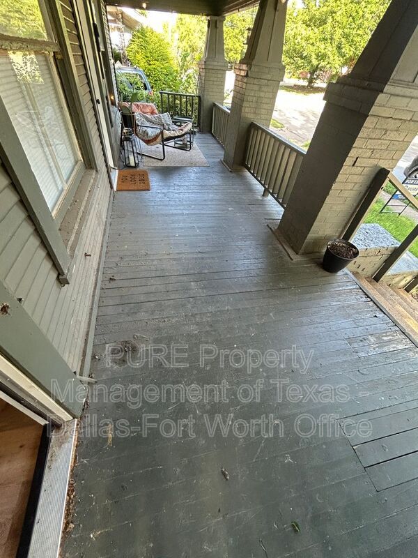Foto del edificio - 1208 Hawthorne Ave