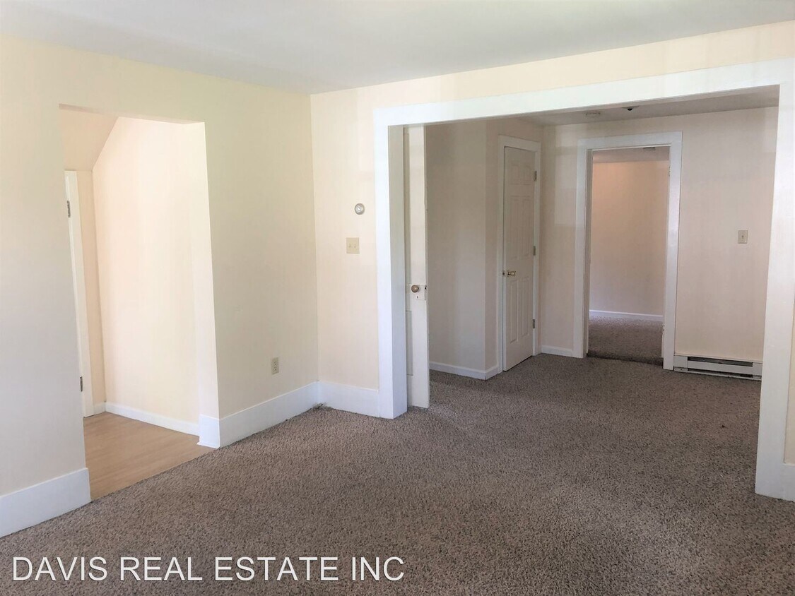 43 N Highland St, Lock Haven, PA 17745 Room for Rent in Lock Haven