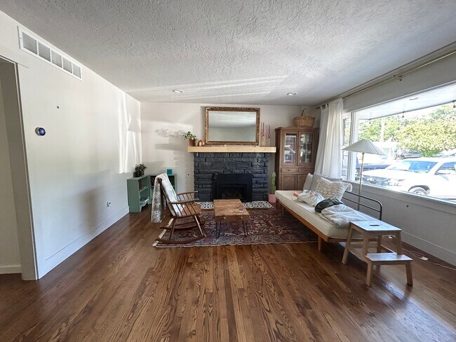 Foto del edificio - 3529 N 36th St