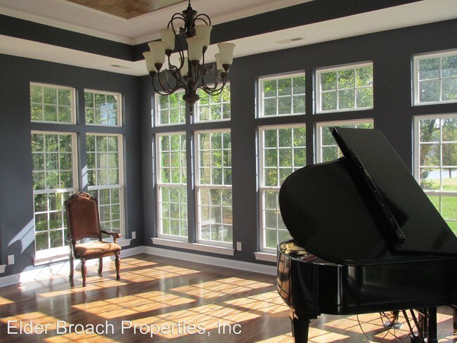 Foto del edificio - 9325 Stonebridge Way