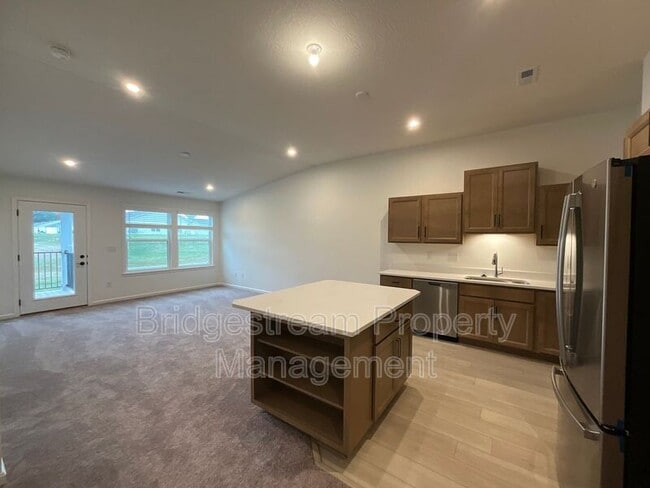 Photo - 1677 S Golden Clove Bnd House