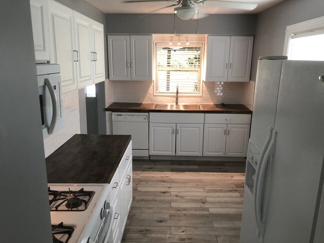 Building Photo - 7226 OH-48