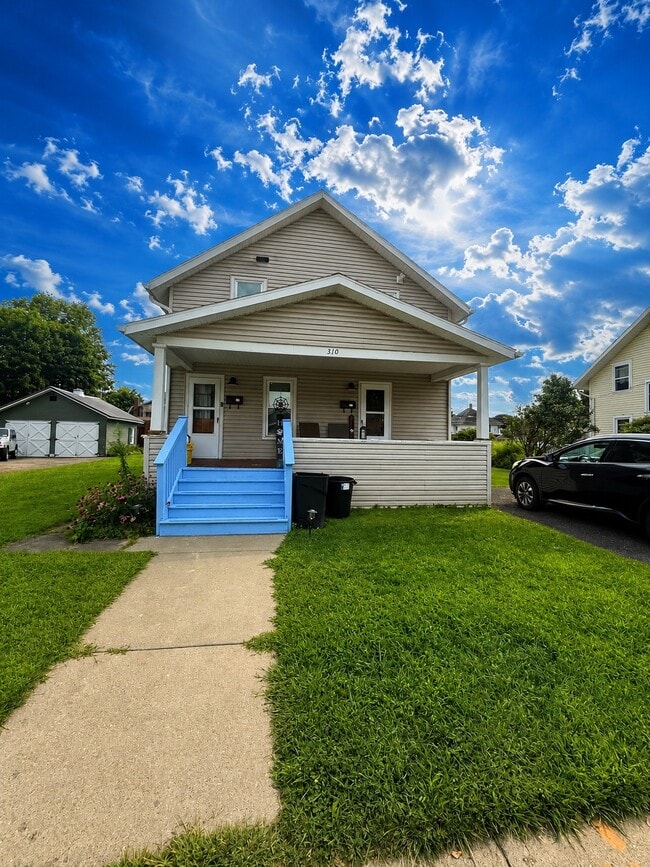 Building Photo - 310 Birdsall St