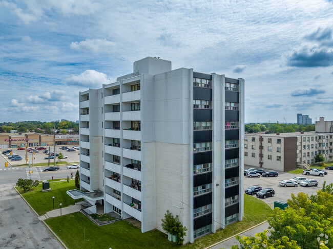 Building Photo - 95 Kennedy Rd N