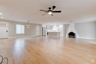 Building Photo - 1404 Campbell Dr