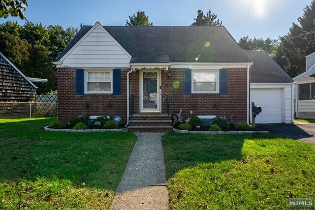 Primary Photo - 12-14-14 Eastern Dr