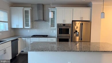 Building Photo - 7999 Potter Pl