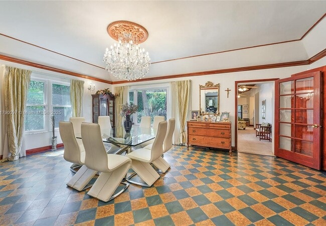 Building Photo - 339 NE 96th St