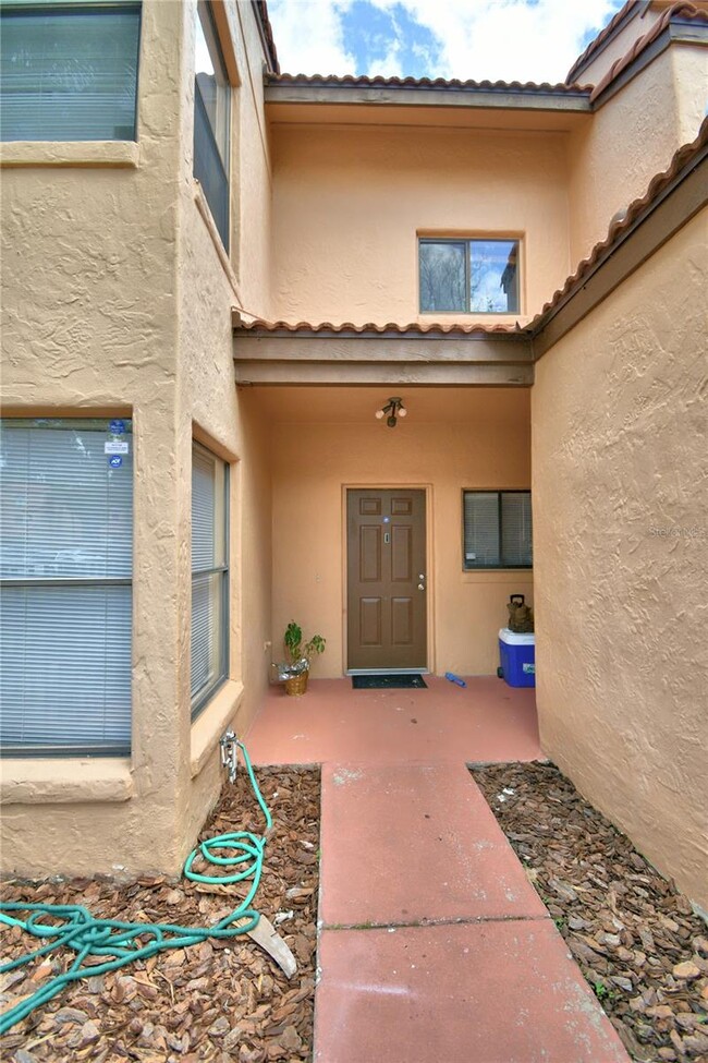 Building Photo - 4711 Capri Plz