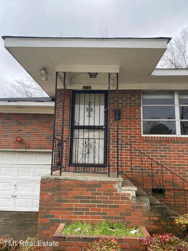 Primary Photo - 2 br, 1 bath House - 5732 Monte Sano Drive