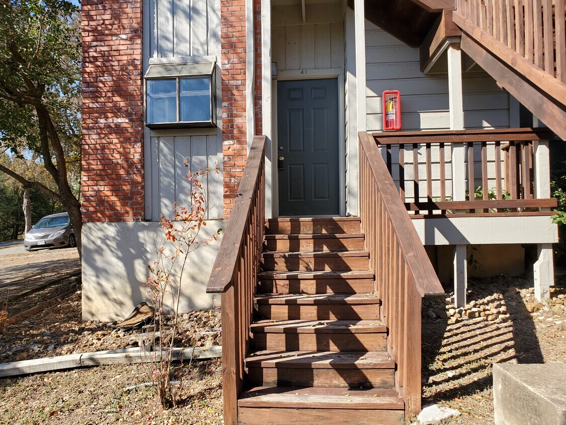 Foto principal - 430 Lindsey St
