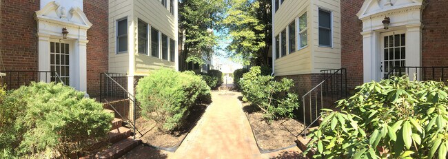 Foto del edificio - 233 McCauley St