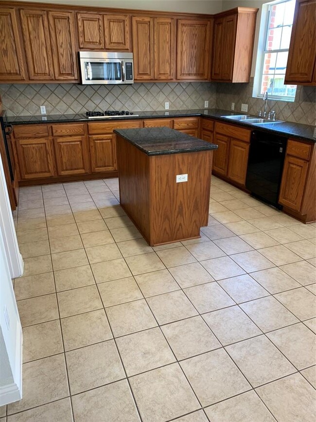 Building Photo - 3713 Turetella Dr