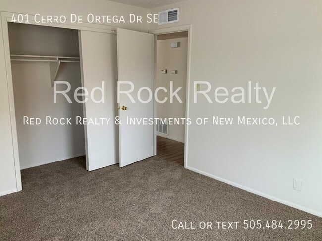 Foto del edificio - 401 Cerro De Ortega Dr SE
