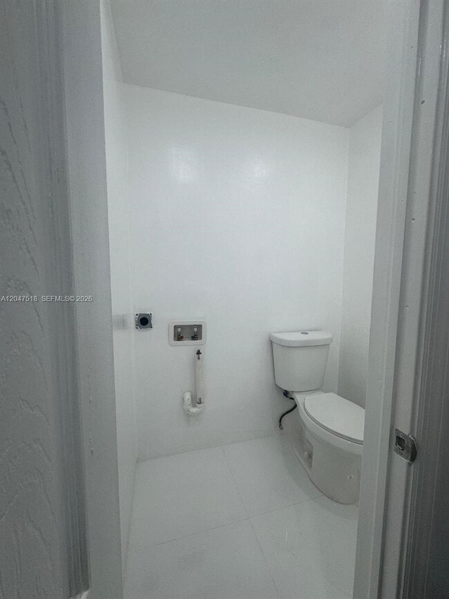 Foto del edificio - 3642 NE 171 St