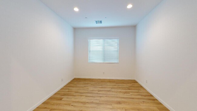 Foto del edificio - 10154 Millholm Ave