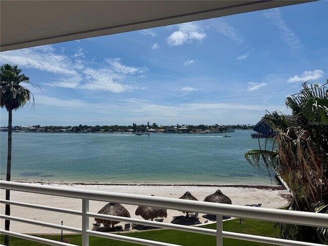 Foto del edificio - 5701 Bahia Del Mar Cir N