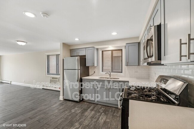 Foto del edificio - 3940 N Narragansett Ave