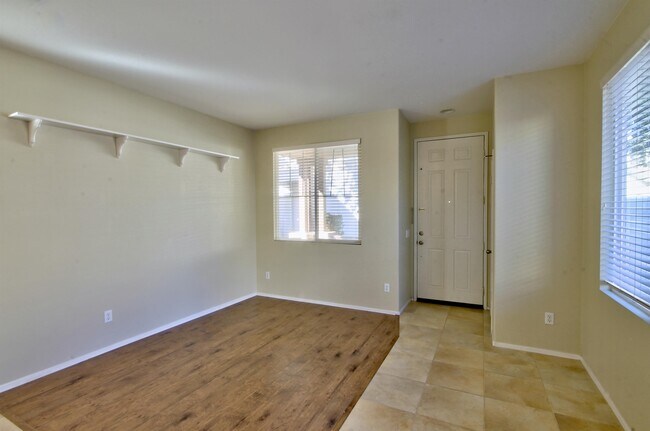 Building Photo - 37266 Tucana Pl