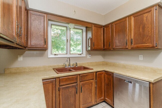 Foto del edificio - 809 Huntington Blvd